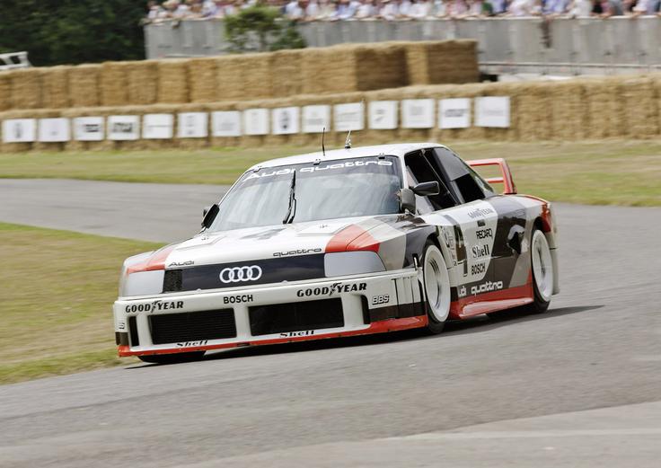 40 LET Audijev 5-valjni vrstni bencinski motor 1989: najmočnejši petvaljni motor v motošportu, IMSA GTO. Sedem zmag v sezoni za 2,2-litrski stroj, ki zmore 530 kilovatov. Na fotografiji audi 90 quattro IMSA GTO, letnik 1989. | Foto: Audi