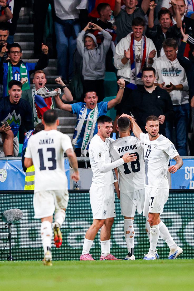 Veselje ob izenačenju na 2:2. | Foto: Aleš Fevžer