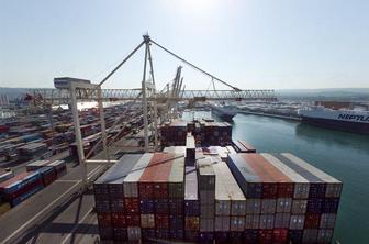 Logisti za drugi tir, država o uvrstitvi v nov večletni finančni okvir EU še razmišlja