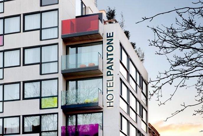 Najbarvitejši hotel na svetu