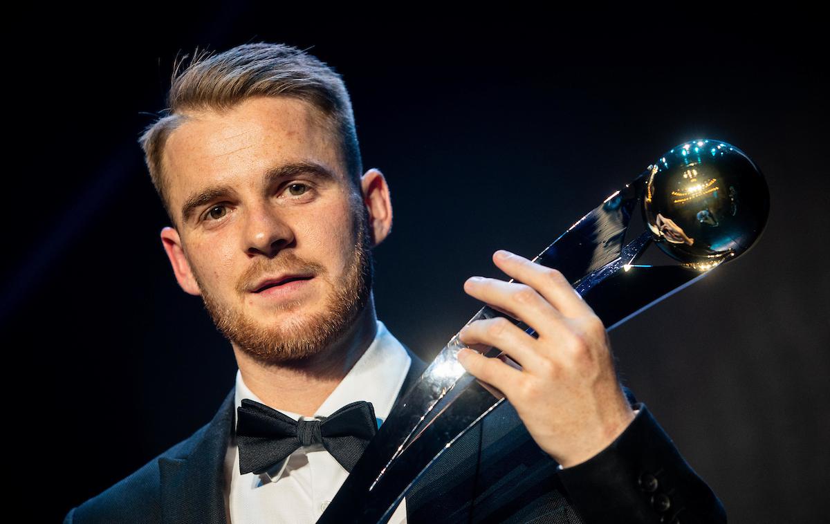 Spins Gala | Rudi Požeg Vancaš je prejel nagrado SPINS XI za najboljšega igralca sezone Prve lige Telekom Slovenije. | Foto Vid Ponikvar