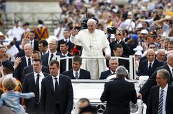 Papež: Ločitev je lahko ob določenih okoliščinah neizogibna