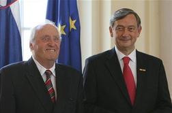 Predsednik Türk odlikoval Mojmirja Sepeta z zlatim redom za zasluge (foto)