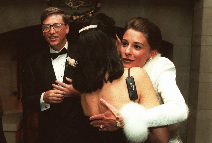 Bill (levo) in Melinda (desno) Gates sta se poročila leta 1994, njun zakon je tako trajal kar 27 let. To je ena od fotografij z njune poroke v Seattlu.  | Foto: AP / Guliverimage