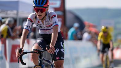 Še en uspešen dan za Urško Žigart na dirki po Švici