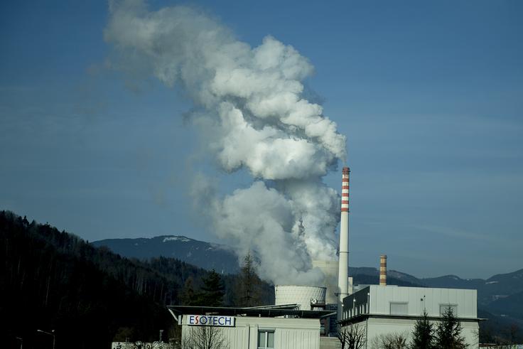 Na Občini Velenje poudarjajo, da vztrajajo, da se v Tešu kuri izključno šaleški premog. | Foto: Ana Kovač