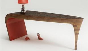 Miza v ženskem slogu