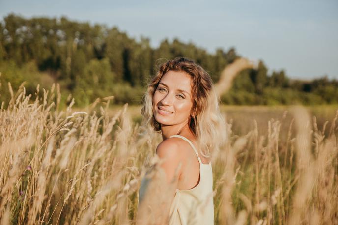 ženska, dekle, poletje | Foto Pexels