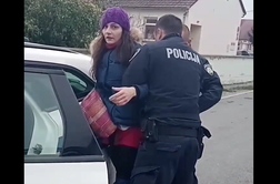 Pred šolo aretirali anticepilsko učiteljico #video