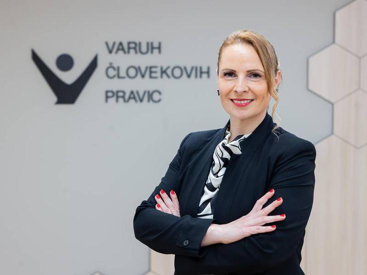 Dosedanja poklicna pot doktorice prava Dijane Možina Zupanc je zaznamovana z zavzetim delom na področju človekovih pravic. | Foto: varuh-rs.si