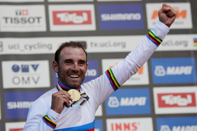 Alejandro valverde | Alejandro Valverde bo na kolesu vztrajal še do konca sezone 2021. | Foto Reuters