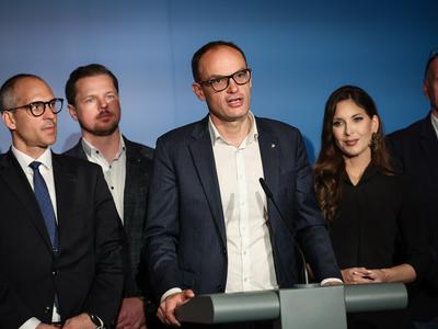 SDS in Demokrati z ugovori na potek nedeljskih volitev