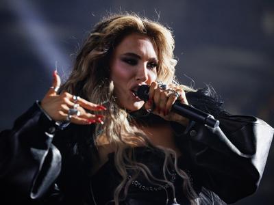 Senidah navdušila v Stožicah: pridružila sta se ji tudi Kreslin in Magnifico #foto #video