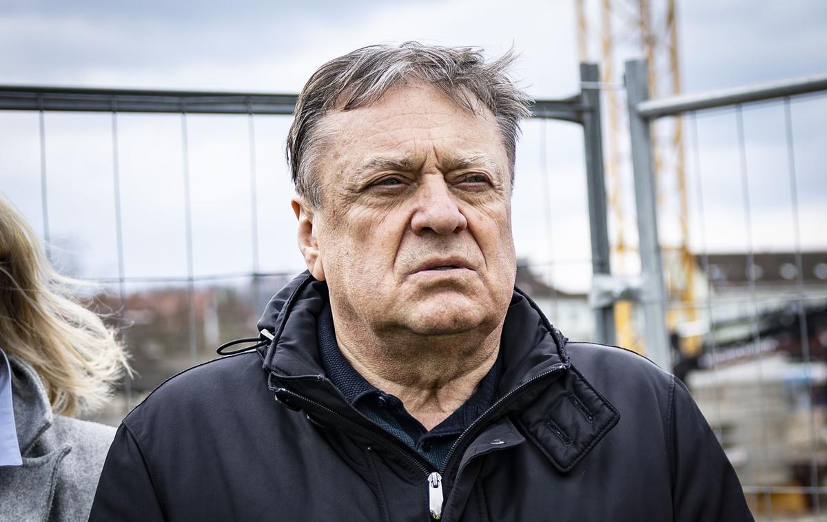 Zoran Janković | S srbskim poslovnežem Nikolo Petrovićem se osebno pozna tudi ljubljanski župan Zoran Janković, po poročanju N1 sta se v aktualnem mandatu srečala najmanj štirikrat, vsakič izven prostorov Mestne občine Ljubljana. | Foto Ana Kovač