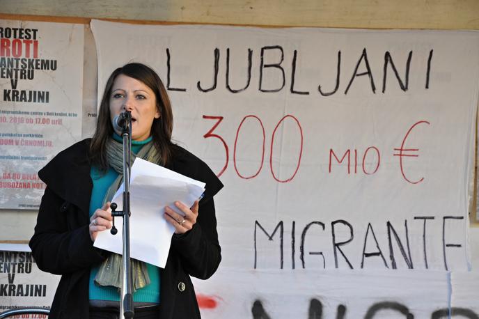 protest proti migrantskemu centru v Beli krajini | Foto STA