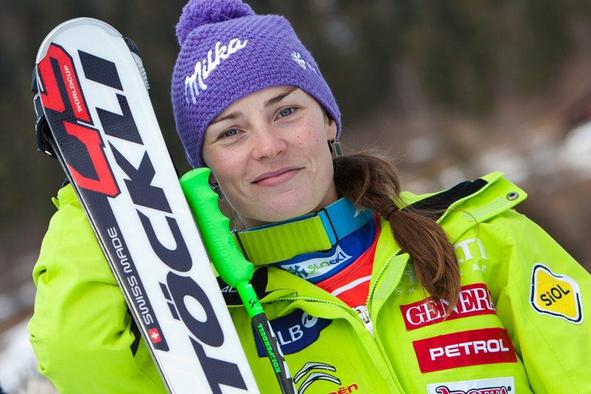 Mazejeva osvojila nove smuči, Jazbec še ne