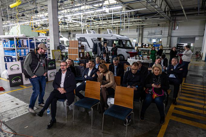 Dogodka so se udeležili tudi predstavniki avtomobilskih uvoznikov. | Foto: Uroš Modlic