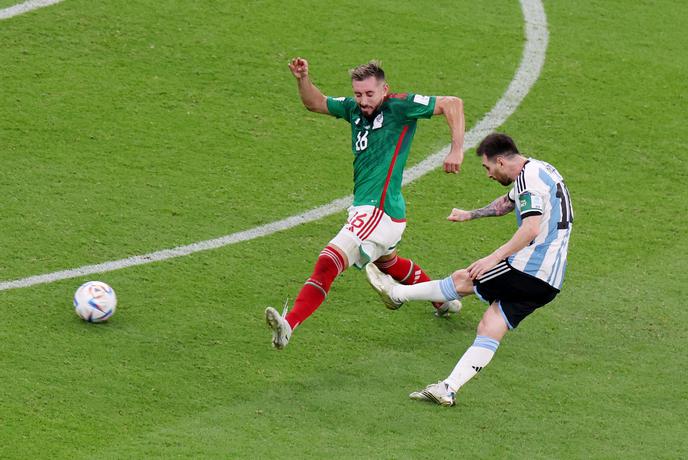 Argentina na krilih Lionela Messija ostala med živimi