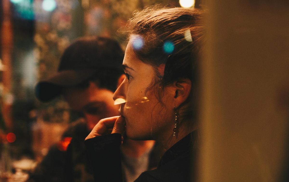ženska, dekle, profil | Foto Pexels