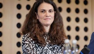 Strokovnjakinja opozarja: S tem uničujete finančno prihodnost svojih otrok