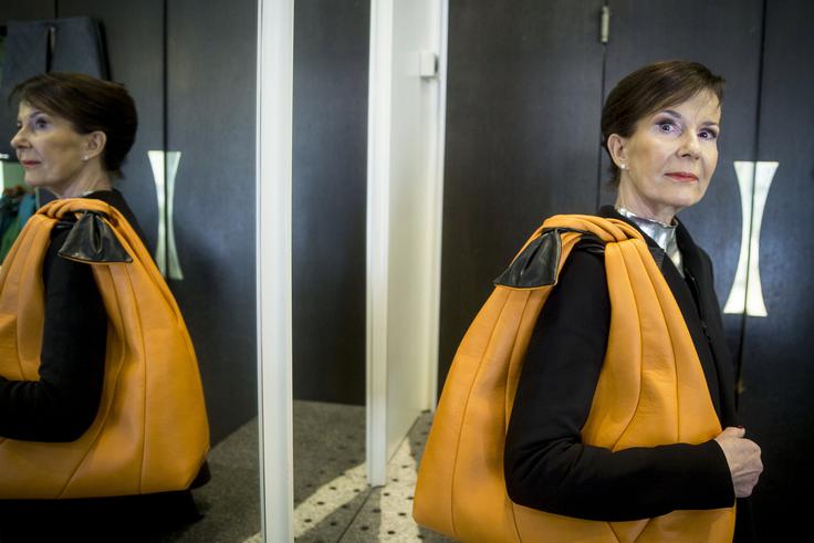 Marjeta Grošelj torbice ustvarja že 52 let. | Foto: Ana Kovač