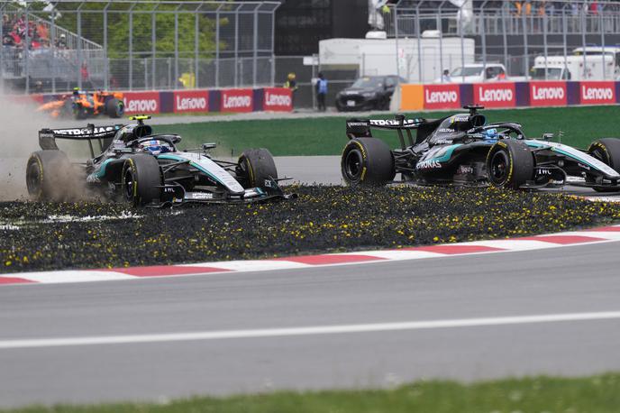 Montreal Kimi Antonelli Mercedes | George Russell na šprintu ni pouščal svojemu mlademu ekipnemu kolegu. | Foto Reuters