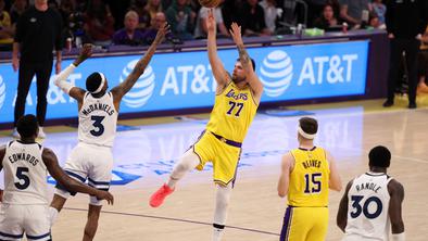 Legendarni Charles Barkley zgrožen nad umazano potezo, po kateri jo je skupil Luka Dončić