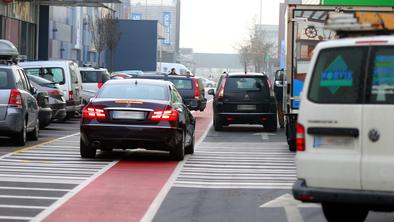 Ljubljanski BTC in promet: ko zmanjka prostora in vsi hitijo po nakupih #foto