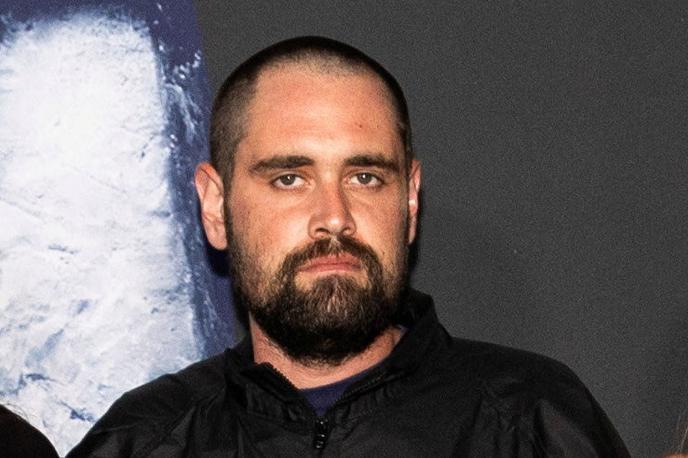 Nick Reiner | Nick Reiner, ki je obtožen umora očeta Roba Reinerja, režiserja in igralca, ter matere Michele Singer Reiner, se na sredinem sodnem zaslišanju v Los Angelesu ni izrekel o krivdi. Naslednje zaslišanje bo 23. februarja. | Foto Guliverimage