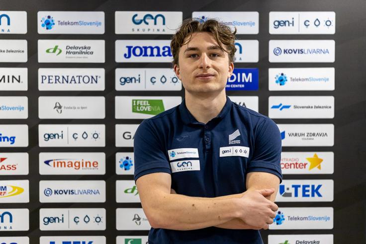 "Glede na to, da smo zaradi odpovedi sredinega leta na Brniku v hotel prišli šele včeraj ob petih zjutraj in sem imel težave s spanjem, sem tekel kar dober izid. Želel sem si, da bi na prvenstvu izboljšal osebni rekord," je na želje pred SP spomnil Gumilar. | Foto: Peter Kastelic/AZS