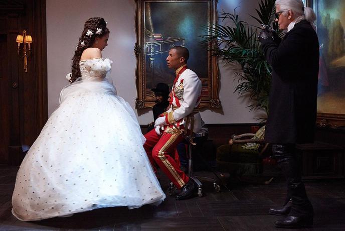 Karl Lagerfeld, Pharrell Williams in Cara Delevingne skupaj posneli film