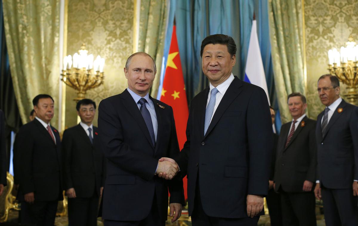 Vladimir Putin in Ši Džinping | Kitajska in Rusija sta v zadnjem času okrepili svoje zavezništvo, obseg trgovine med državama pa je dosegel rekordno raven – zlasti po začetku ruske invazije na Ukrajino februarja 2022, ko so se skrhali že tako napeti odnosi med Moskvo in Zahodom. | Foto Guliverimage