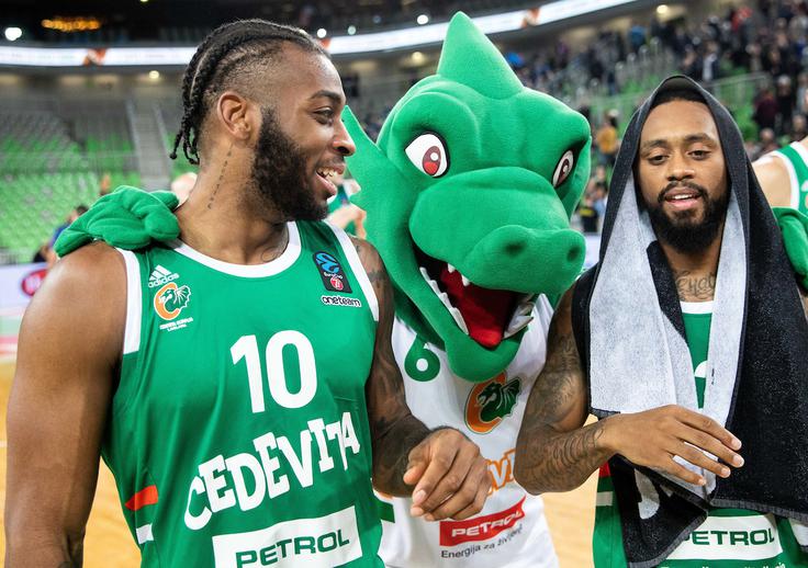Codi Miller-McIntyre in Ryan Boatright sta bila strelsko najbolj učinkovita na tekmi proti Brescii. | Foto: Vid Ponikvar