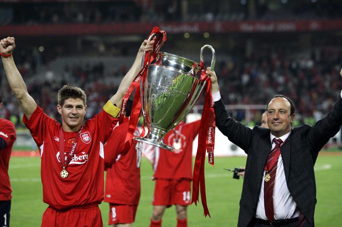 Milan - Liverpool 2005 | Veselje kapetana Stevena Gerrarda in trenerja Rafe Beniteza po Čudežu v Istanbulu. | Foto Guliverimage