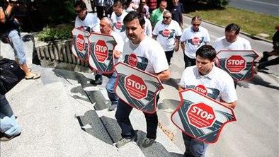 Požar: Uprava Darsa noče ali ne more rešiti problema podizvajalcev
