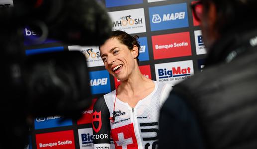 Švicarka na rojstni dan ubranila naslov, Bobnar 24.