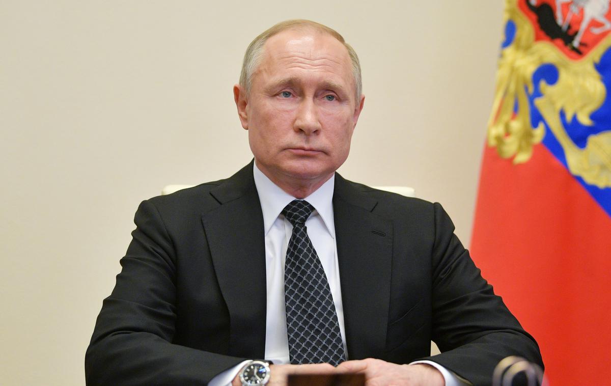 Vladimir Putin | Ruski predsednik Vladimir Putin ima Ruse in Ukrajince za en narod. Ukrajinci se seveda s tem ne strinjajo. | Foto Reuters
