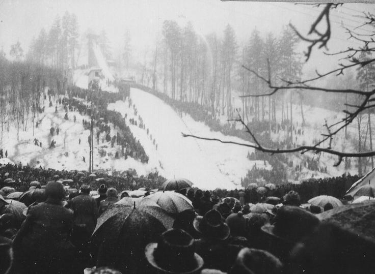 Galetova skakalnica Galetova skakalnica leta 1960. Zgrajena je bila leta 1953, prva tekma se je tam odvila leto kasneje. | Foto: Arhiv Guček