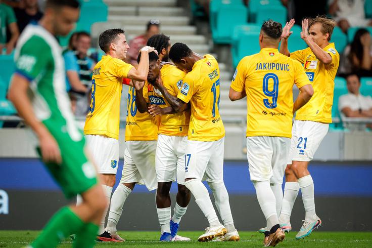Bravo je v uvodnem krogu sezone v Stožicah v gosteh premagal Olimpijo z 2:0. To je bila že peta zaporedna zmaga Šiškarjev nad zmaji. | Foto: Luka Kotnik