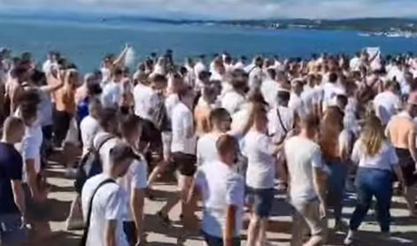 Norišnica v Kopru, kjer kraljujejo navijači Željezničarja, Ogrinec z Borcem pred sramotnim izpadom