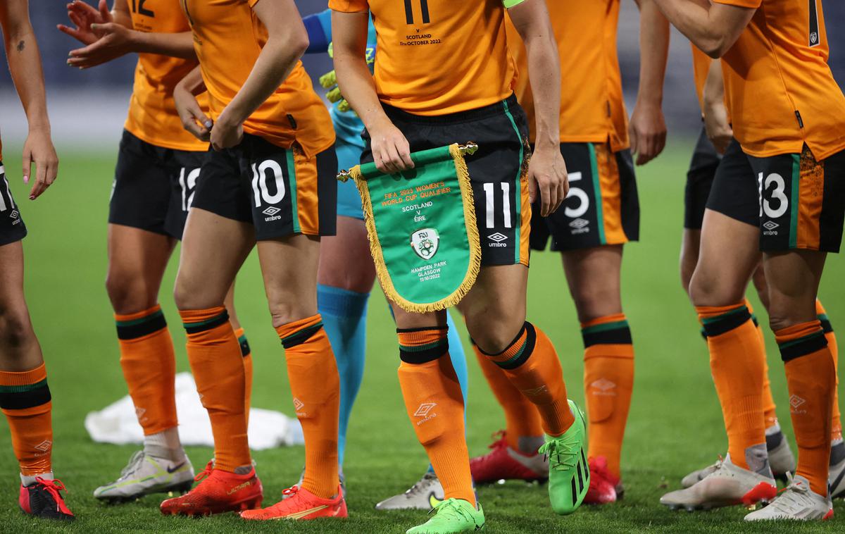 Irska ženska nogometna reprezentanca | Irske nogometašice so z veseljačenjem po zmagi nad Škotsko poskrbele za škanda.l | Foto Reuters