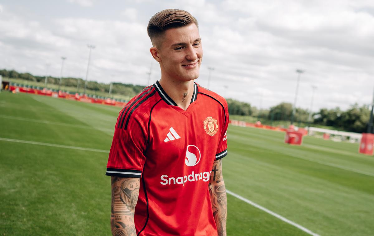 Benjamin Šeško Manchester United | Benjamin Šeško bo v nedeljo morebiti že debitiral za Manchester United. In to proti Arsenalu, ki si je sprva Radečana tudi želel. | Foto Manchester United