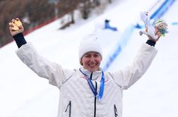 Ameriška smučarka Lemley na grbinah do zlate medalje