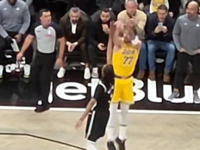 Nina Pušlar na oddihu v New Yorku, ujela tudi Dončićevo zmagovito predstavo #video