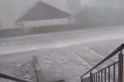 "Dobeseden potop v Novem mestu, pada toča" #animacija
