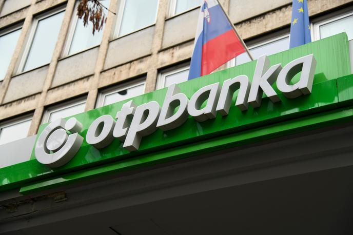 OTP banka | Uslužbenca finančne institucije – po navedbah časnika Večer gre za poslovalnico OTP banke na Ptuju – sumijo, da je v okviru svojega dela 15 osumljenim podjetnikom urejal posojila za financiranje njihove gospodarske dejavnosti. | Foto STA
