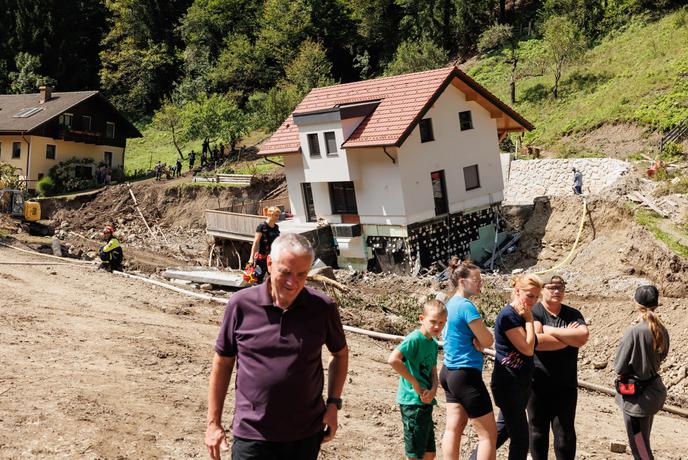 Po dveh letih v objektiv znova ujeli prizore, ki jih pozna vsa Slovenija. Tako so videti danes. #foto #video