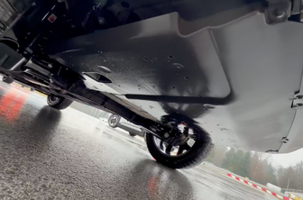 Kje je izpušna cev? Le eden od petih jo pokaže, tako smo jo iskali pri dacia bigsterju.