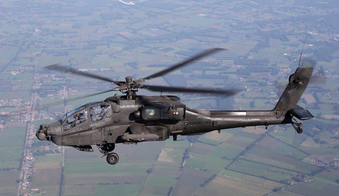 Poljaki se bodo oborožili tudi z ameriškimi jurišnimi helikopterji AH-64 Apache. Na fotografiji je  AH-64 Apache v Nemčiji. | Foto: Guliverimage