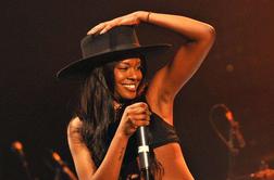 Za Alexandra Wanga tudi raperka Azealia Banks